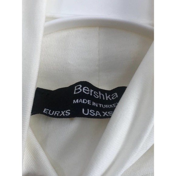 BERSHKA Womens Crop Turtleneck Small Cream With Monogram - Picture 3 of 7